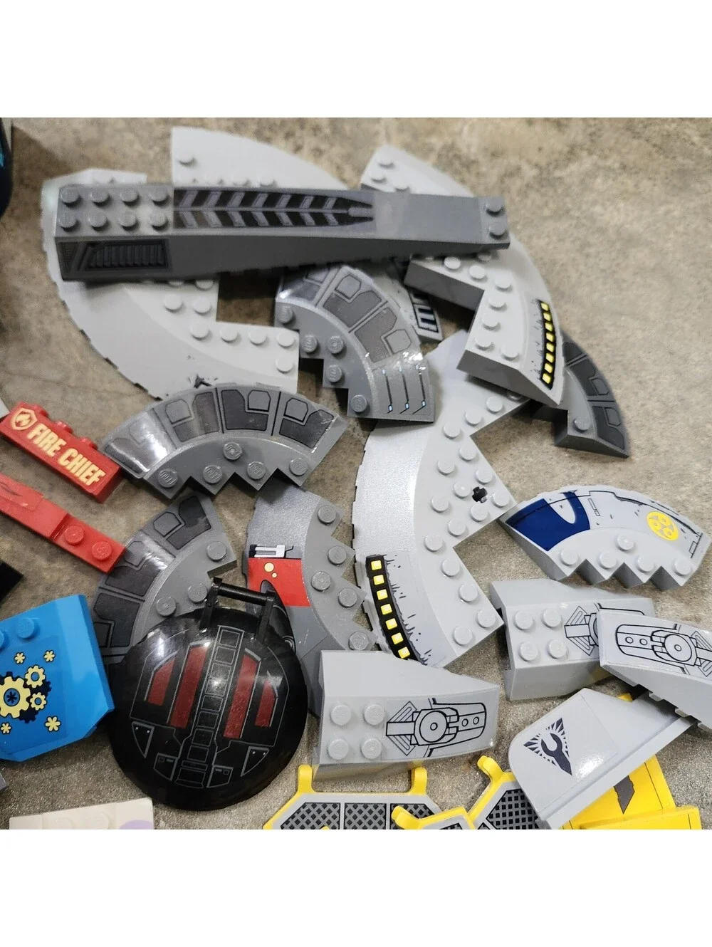 LEGO LOT Of 372 PARTS Decorated Decal Sticker Printed BRICK TILE Star Wars Space